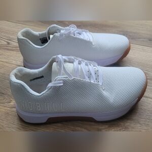 Like New Nobull Tennis shoes Men's 8, Women's 9.5